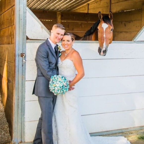 Meet your Posher, Tiffany - Picture 1 of 1